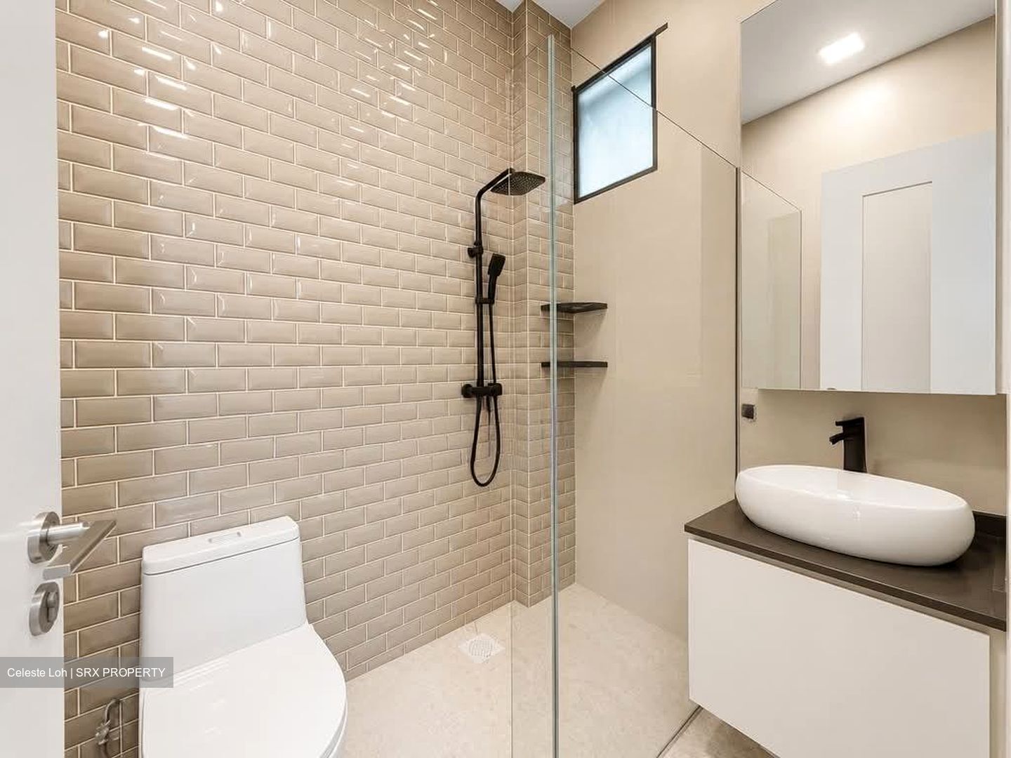 Suites Twenty-Two (D15), Apartment #557755561